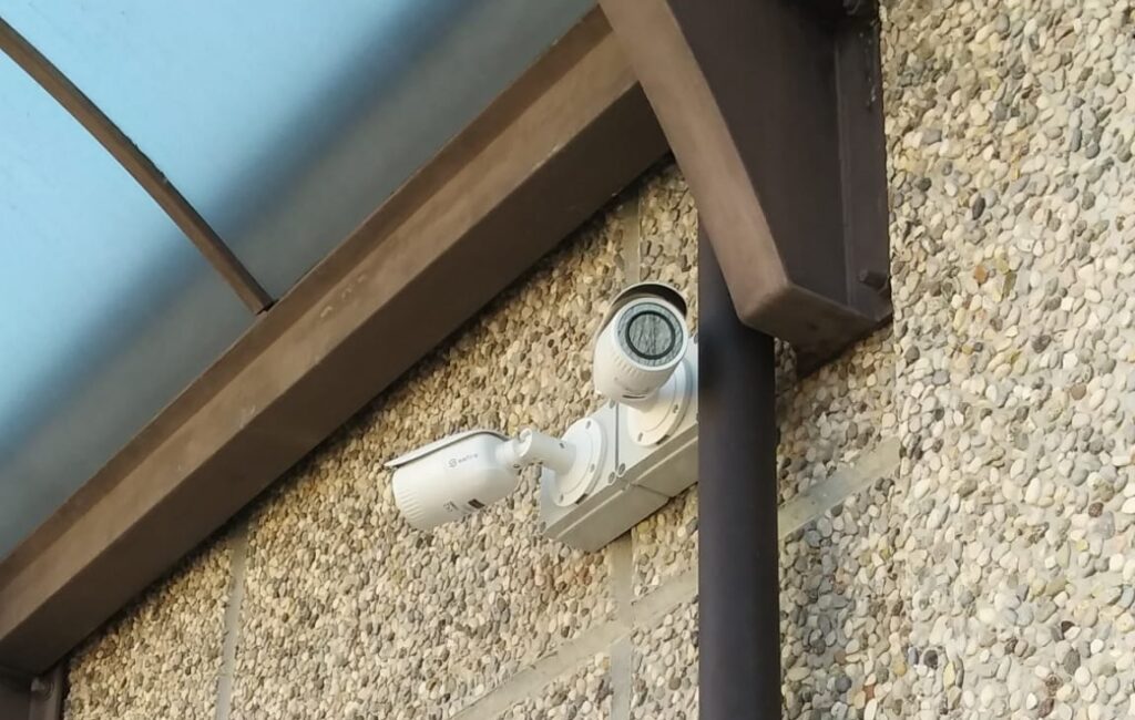 telecamere impianto videosorveglianza per officina meccanica